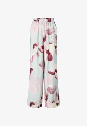 Bukser med vide ben og elastisk midje, lyseblå bakgrunn og store abstrakte blomstermønstre i nyanser av rosa og burgunder.