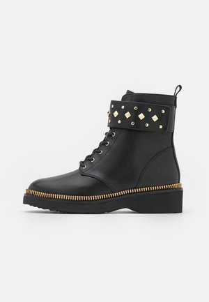 Plateaustiefelette - black