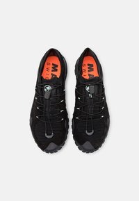 Mammut HUECO II LOW GORE TEX MEN - Hikingskor - black/steel