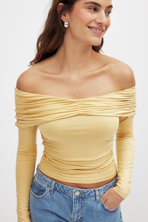 Pikkade varrukatega topp - dusty yellow