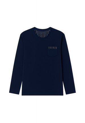 Marineblaues Langarm-T-Shirt aus weicher Baumwolle, mit schlanker Passform, Rundhalsausschnitt und einer kleinen Brusttasche mit vertikalen Streifen.
