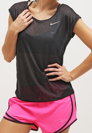 Tekninen t-paita - black