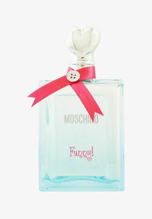 Moschino Funny! parfymflaska med ett hjärtformat silverlock, genomskinlig glasbehållare, rosa band knutet med en knapp detalj och en logotyptryckt etikett.