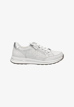 Sneaker bianca con tomaia in pelle texturizzata, dettagli argentati, lacci rotondi, cerniera laterale e stampa multicolore sottile sui lati.