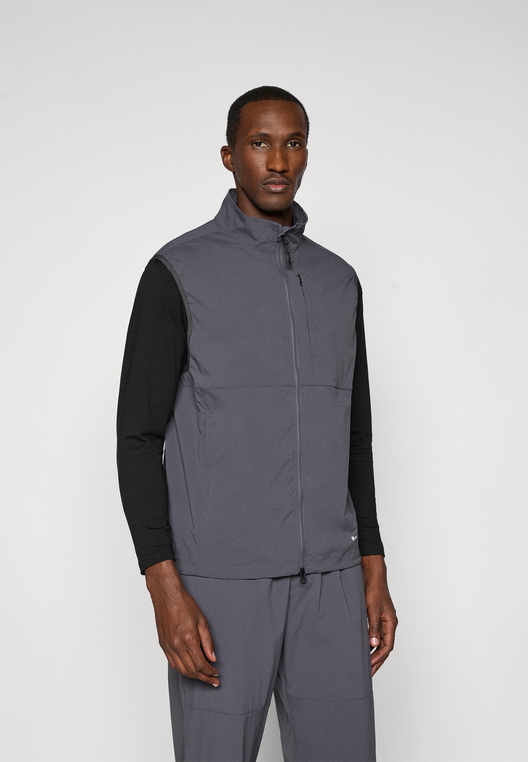 Snow Peak NEW STANDARD UTILITY VEST UNISEX - Waistcoat - charcoal