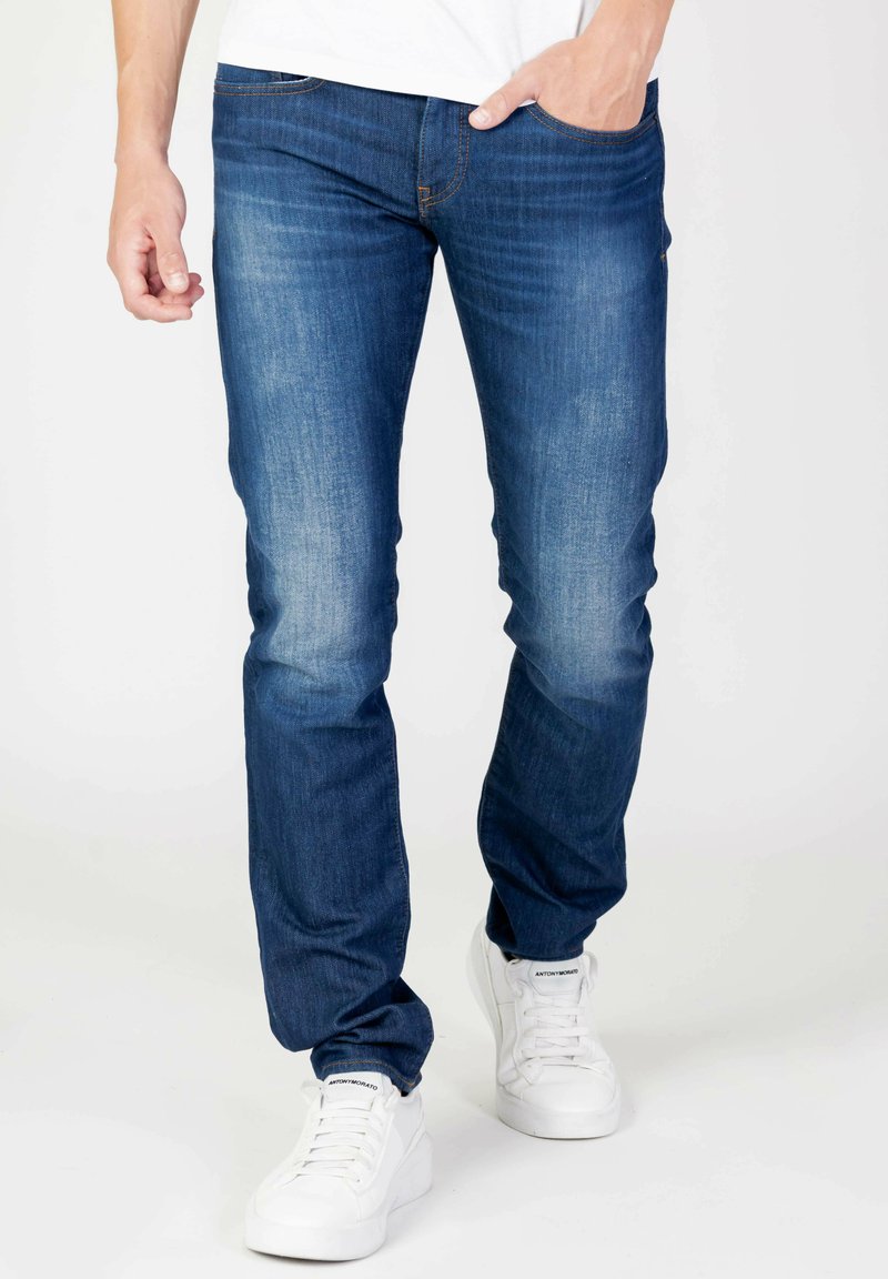 Armani Exchange Slim fit jeans blauw denim/bluedenim Armani Exchange Slim fit jeans blauw denim/bluedenim