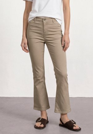 Street One, 3/4 FLARED LEG HOSE IM CASUAL FIT - Pantalon classique - safari beige