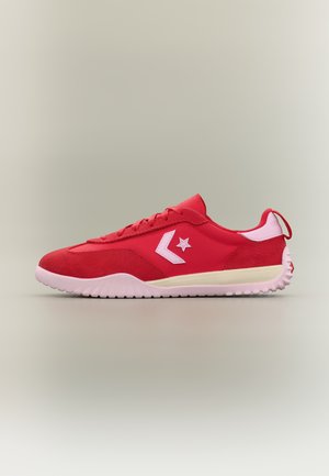 RUN STAR TRAINER UNISEX - Sportcipő - red/new found bloom/egret
