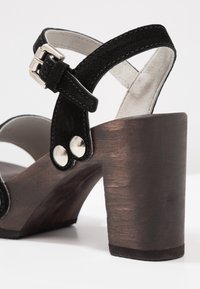 Softclox Sabots - black