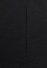 GAP FITTED  - Top - true black