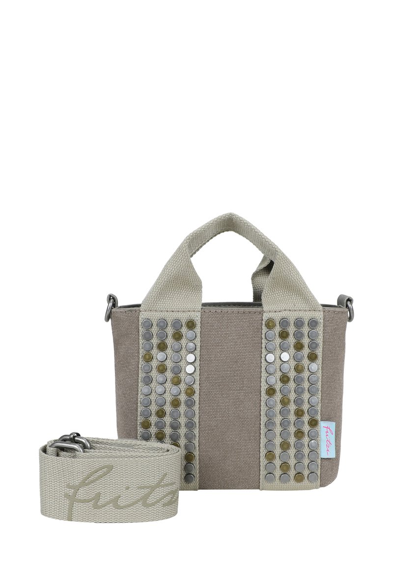 Borsa in tela grigia con due manici texture ed elementi metallici circolari. Include una tracolla staccabile con logo. Forma rettangolare compatta.