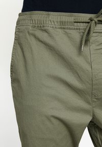 Solid SDSLIM SLIM FIT - Trousers - dusty oliv