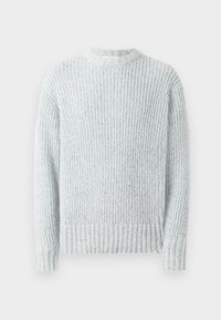 Maglione a coste di un blu chiaro con maniche lunghe e collo a girocollo. Tessuto morbido con una vestibilità leggermente ampia e polsini e orlo a coste.