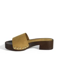 Unausgewählt, brown