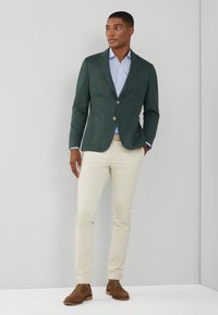 Hackett London ULTRA beżowy
