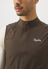 Rapha MENS CORE GILET - Vest - deep coffee/white