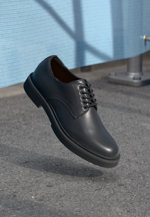 GEOFF PILLOW WALK - Smart lace-ups - black