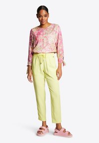 Rich & Royal Blouse - pink cosmos