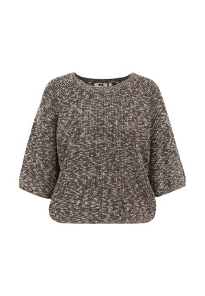 Bruin en beige gemêleerde gebreide trui met een ronde hals en driekwart mouwen. Zachte textuur, ontspannen pasvorm en geribbelde zoomdetails.