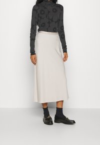 Marimekko Stickad tröja - black