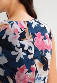 Esprit Collection Vapaa-ajan mekko - dark blue