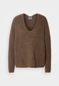 Pull en laine marron à manches longues avec un col V profond, poignets et bas côtelés, posé à plat sur un fond blanc.