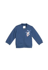 Maglione blu con zip e collo rotondo, tasche frontali e un design stampato con un logo e dettagli grafici sul lato sinistro.