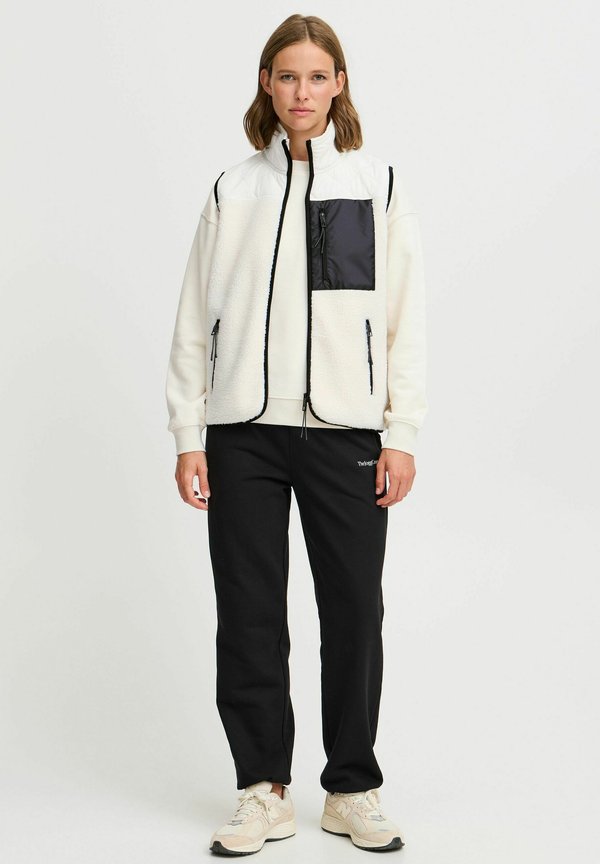 JCBERRI - Waistcoat - birch mix4