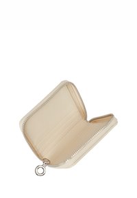 Portafoglio zip-around in pelle ecologica crema, caratterizzato da molteplici slot per carte e una finitura texturizzata con hardware della cerniera in tonalità argentata.