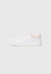Ausgewählt, white/soft cream