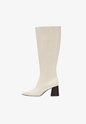 Stradivarius, WHITE HIGH-HEELED BOOTS - Stiefel - white