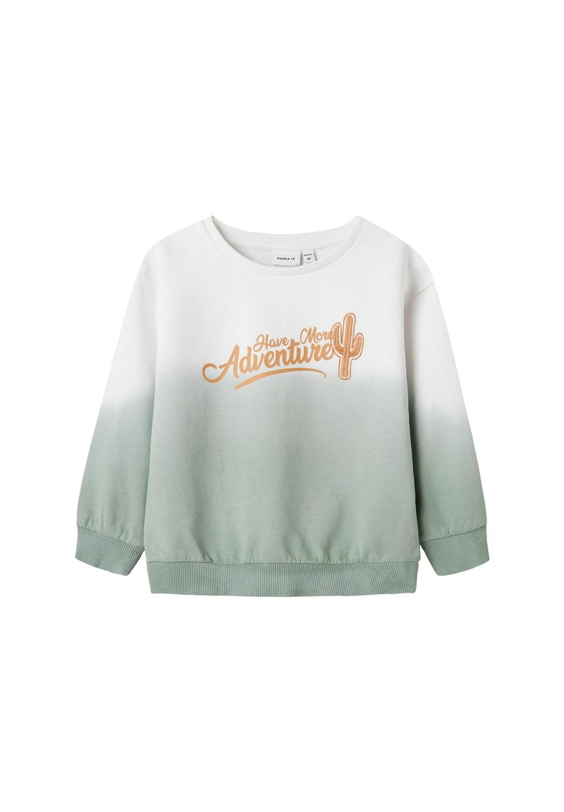 Sweatshirt léger avec un design ombre vert, des poignets et un ourlet côtelés, avec un texte brodé "Avoir Plus d'Aventure" et un graphique de cactus.