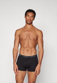 Calvin Klein Underwear TRUNK 3 PACK - Calzoncillos - black/grey/white
