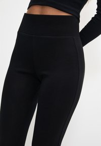 PULL&BEAR Broek - black