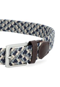 Spleciony pasek w granatowym, kremowym i szarym kolorze z srebrną metalową klamrą oraz ciemnobrązowymi skórzanymi akcentami z wytłoczonym logo.