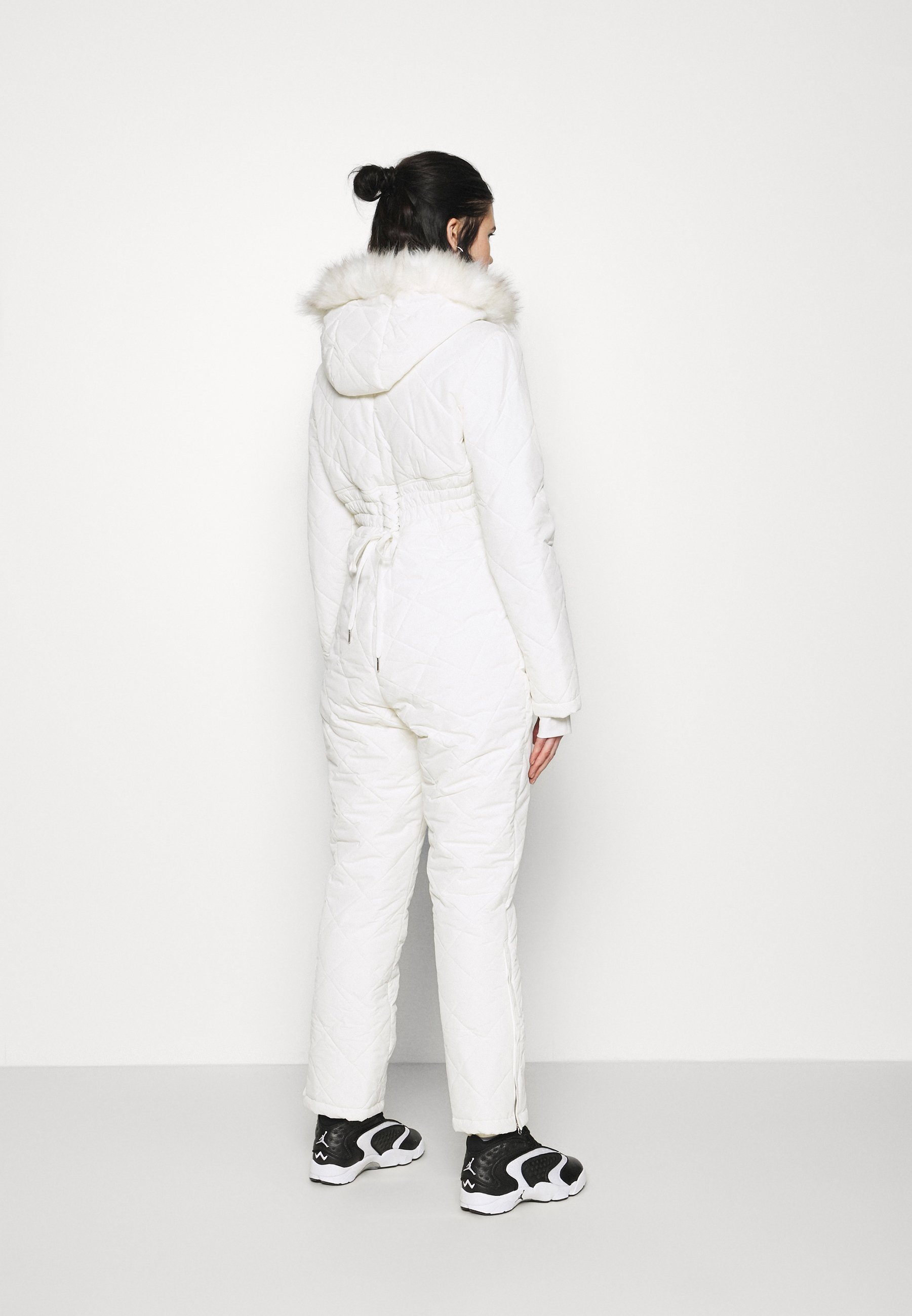 Moncler Enfant - Mono de esquí blanco y azul de plumón | Childrensalon