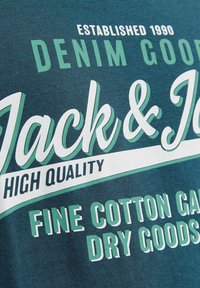 Jack & Jones Junior JJELOGO TEE O-NECK JNR - Marškinėliai su spaudiniu - deep teal