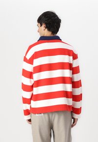 Pal Sporting Goods DRIFT STRIPED LONG SLEEVE UNISEX - Sudadera - red