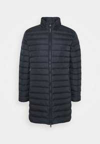 Svart puffjacka med hög krage, vertikal quiltad design, dragkedja fram och långa ärmar, med ett lätt och slätt yttermaterial.