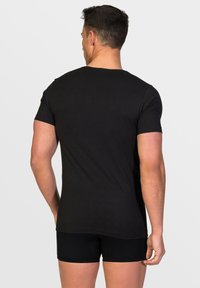 ZD Zero Defects CREW-NECK CERES SOYA - Unterhemd/-shirt - Black