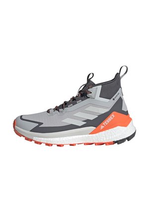 FREE - Hiking shoes - grey two grey one grey five
