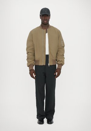 032c WORKSHOP JACKET UNISEX - Bomber stiliaus striukė - sepia grey