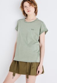 Pepe Jeans EDITH - T-shirts - green