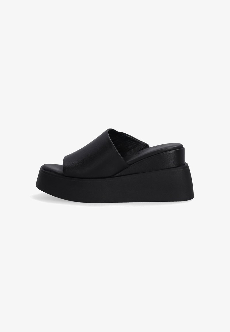 Sorte platform sandaler med en glat læderoverdel og åben tå design. Tøjet har en tyk, solid sål for ekstra højde og stabilitet.