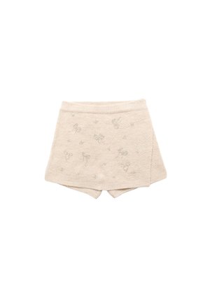 Pantalones cortos de punto beige con una textura suave y patrones de lazo plateado. Presentan una cintura elástica y un diseño envolvente para facilitar su uso.
