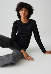 OPUS SLIM FIT BASIC - Longsleeve - black