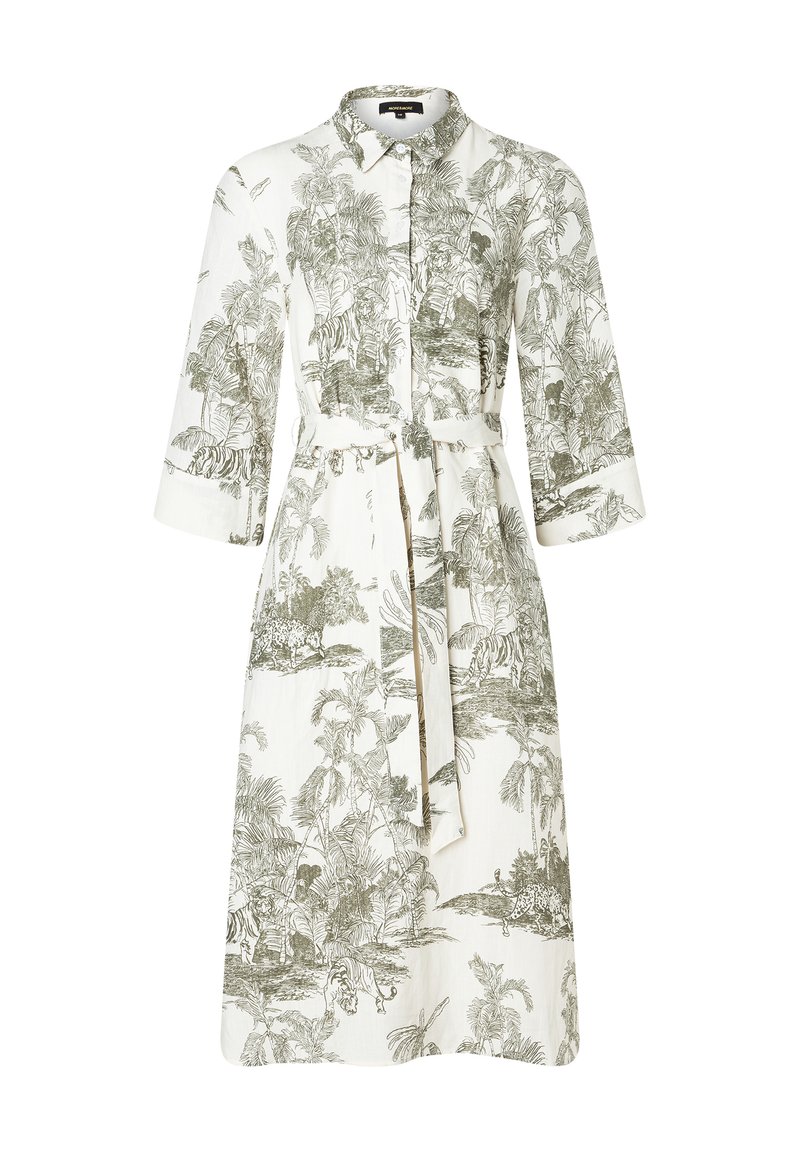 Robe blanche avec un imprimé tropical vert, dotée d'une fermeture à boutons sur le devant, de manches trois-quarts et d'une ceinture nouée à la taille.