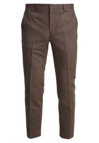 Bruine op maat gemaakte wollen broeken met een voorplooi en riemlussen, weergegeven tegen een witte achtergrond.