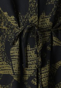 JDY JDYLIZA SHIRT DRESS - Φόρεμα πουκάμισο - winter moss