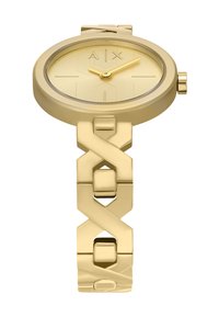 Orologio analogico dorato con cassa rotonda, quadrante dorato testurizzato e bracciale a catena geometrica audace. Presenta semplici indicatori delle ore e una corona.